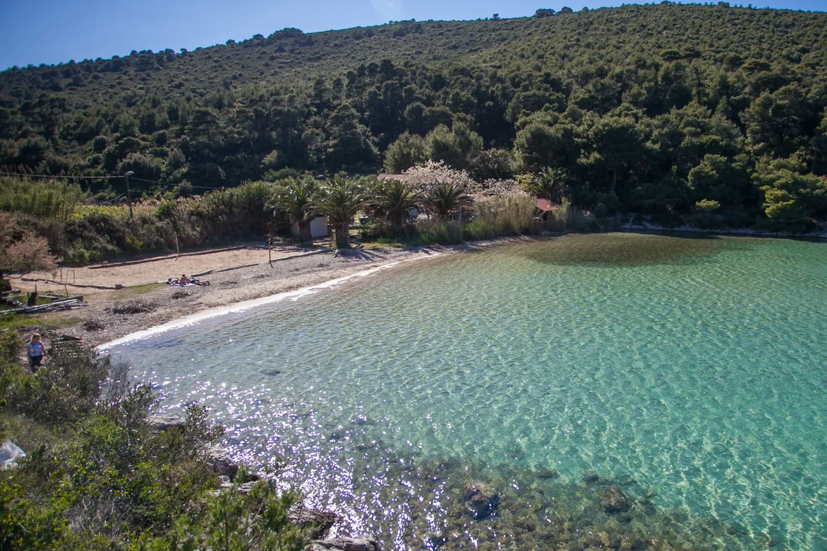 Uvala Stončica, anchorage in Grad Vis, Croatia — photo 4