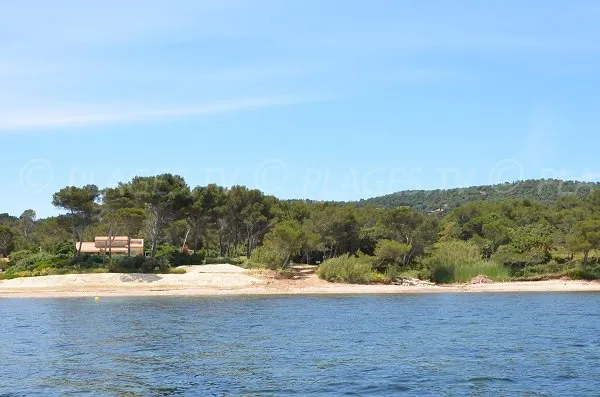 Baie du Gau, anchorage in France