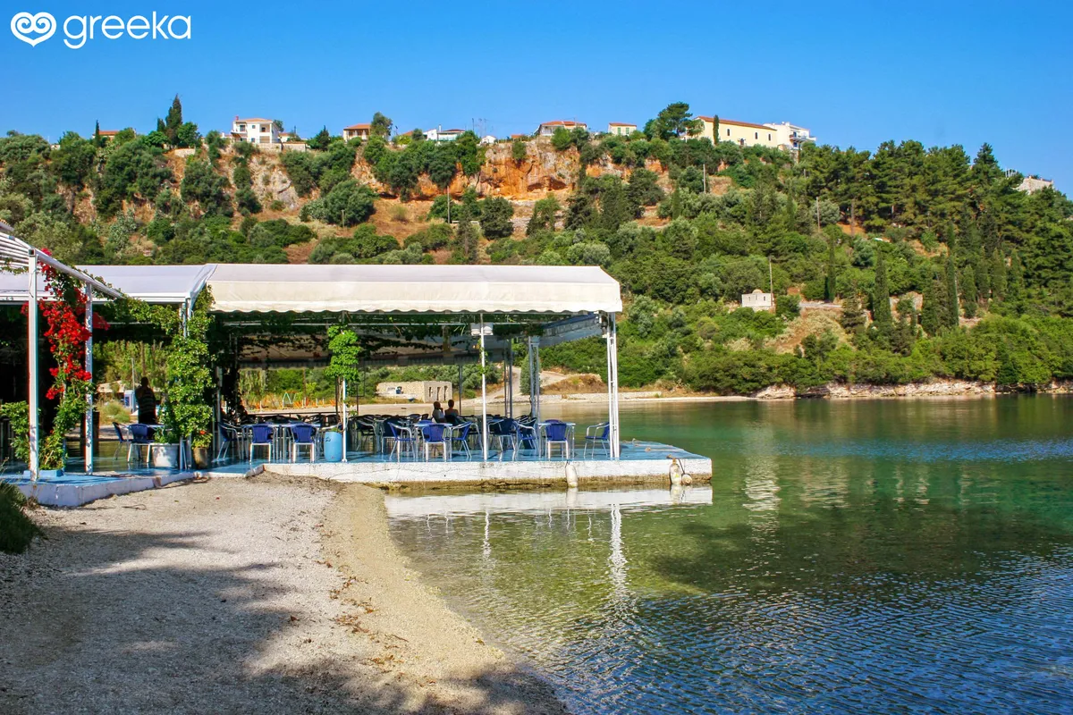 Órmos Spiliá, anchorage in Spartochori, Greece — photo 9