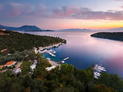 Órmos Spiliá, anchorage in Spartochori, Greece — photo 4