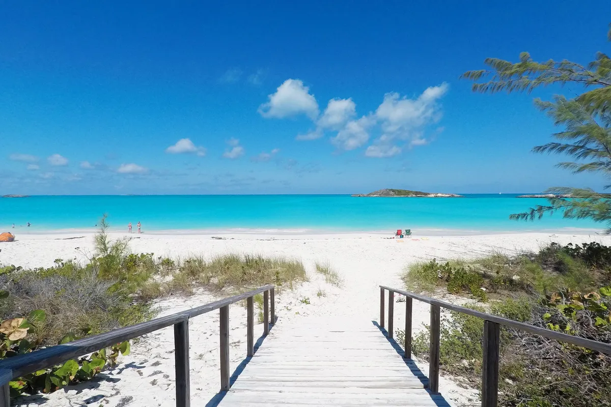 Shep's Beach, stop in Exuma, Bahamas — photo 5