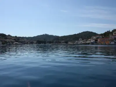 Órmos Ampelákia, anchorage in Vathy, Greece — photo 3