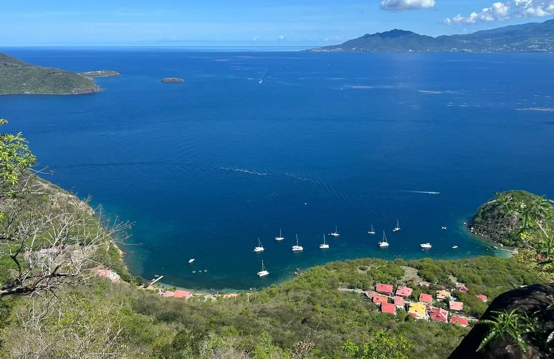 Anse à Cointe, anchorage in Terre-de-Bas, France — photo 3