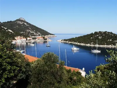 Uvala Zaklopatica, anchorage in Općina Lastovo, Croatia — photo 3