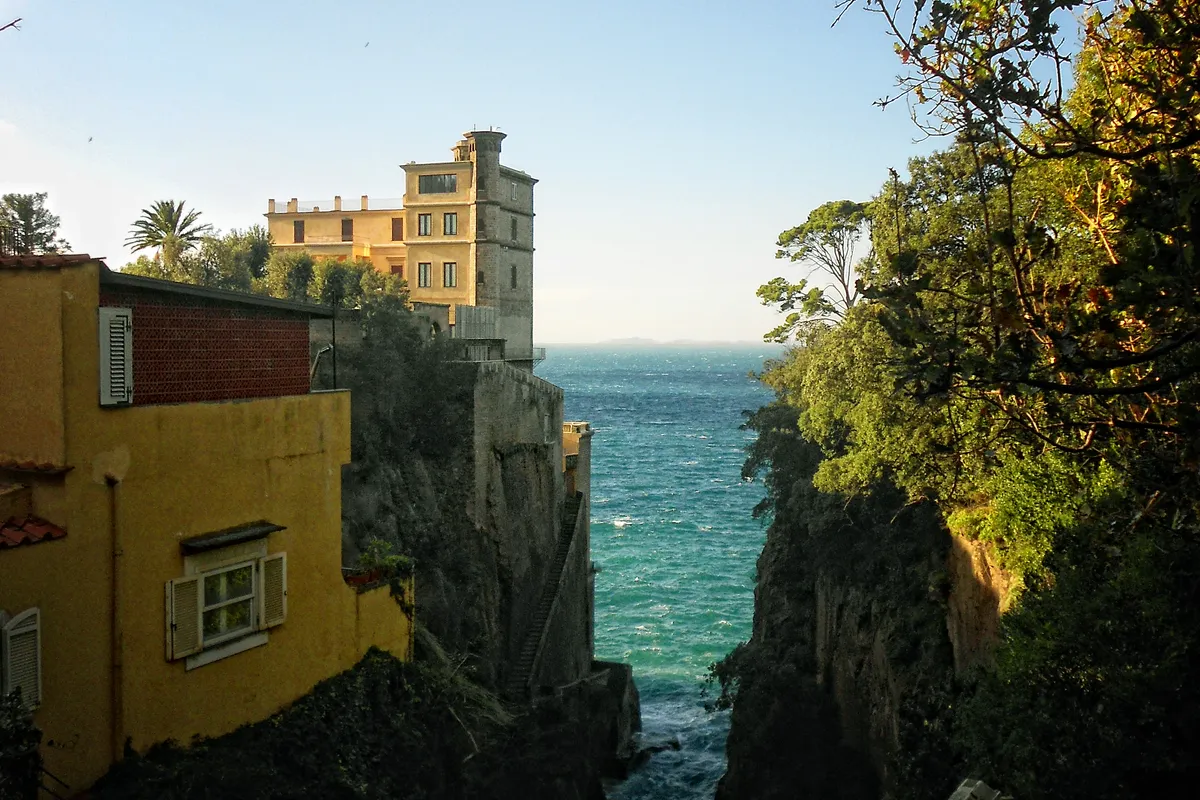 Golfo del Pecoriello, anchorage in Italy — photo 3