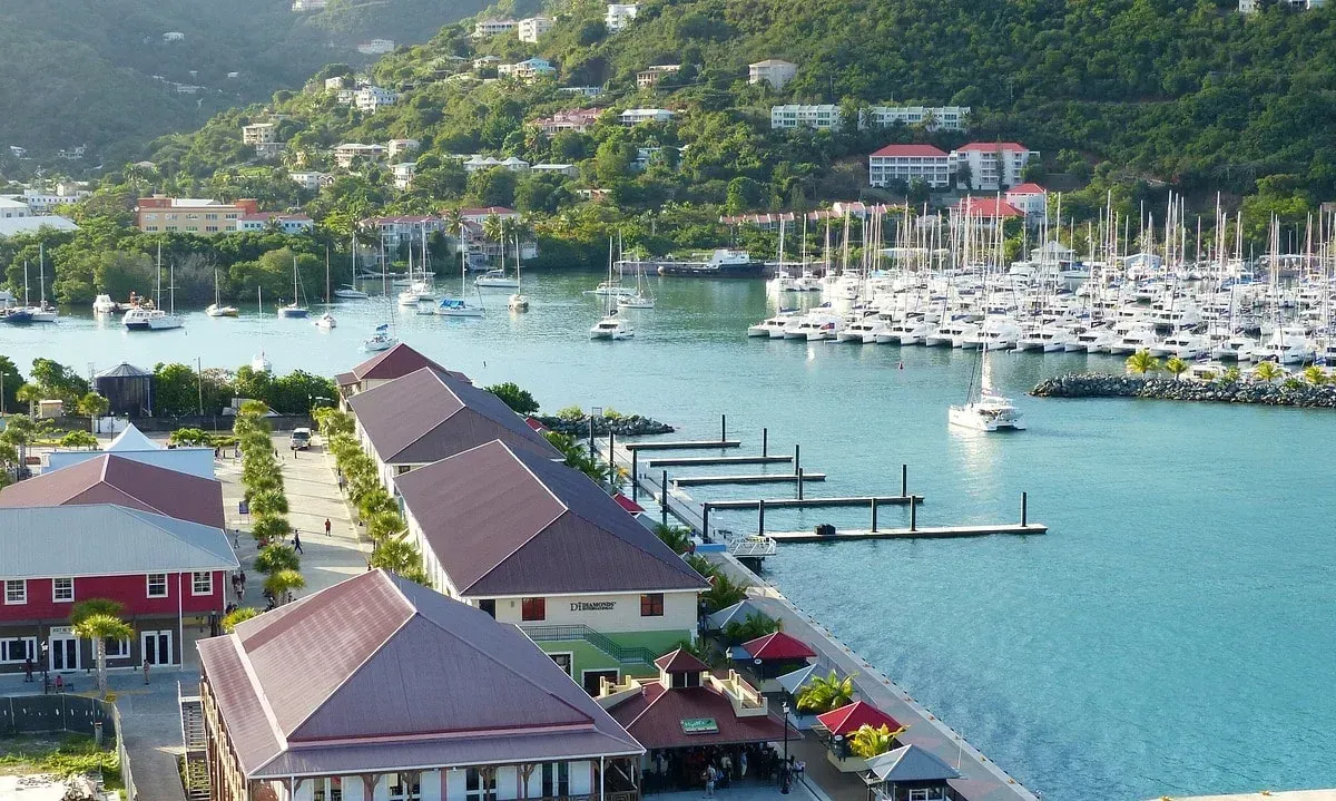 Deadman Bay, anchorage in Road Town, British Virgin Islands — photo 3