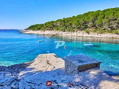 Uvala Žal, anchorage in Croatia — photo 4