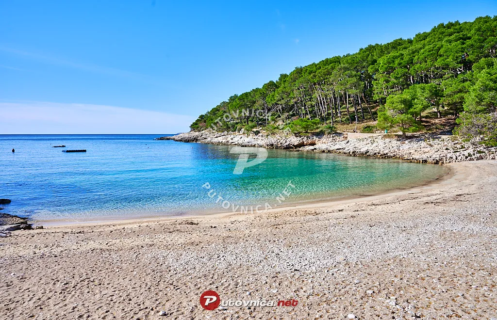 Uvala Žal, anchorage in Croatia — photo 2