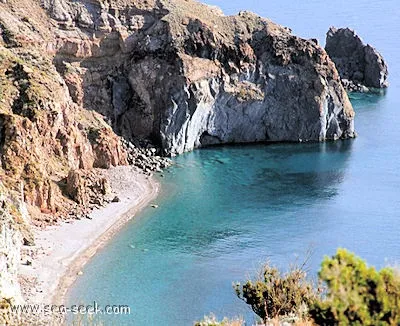 Spiaggia di Vinci, stop in Lipari, Italy — photo 4