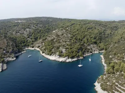 Uvala Tatinja, anchorage in Rogač, Croatia — photo 3