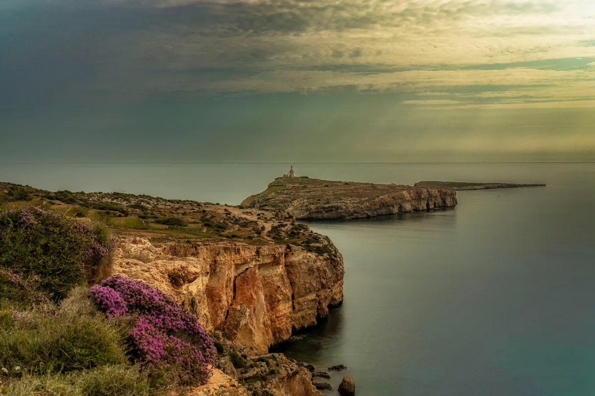 Rdum il-Bież, stop in Saint Paul's Bay, Malta