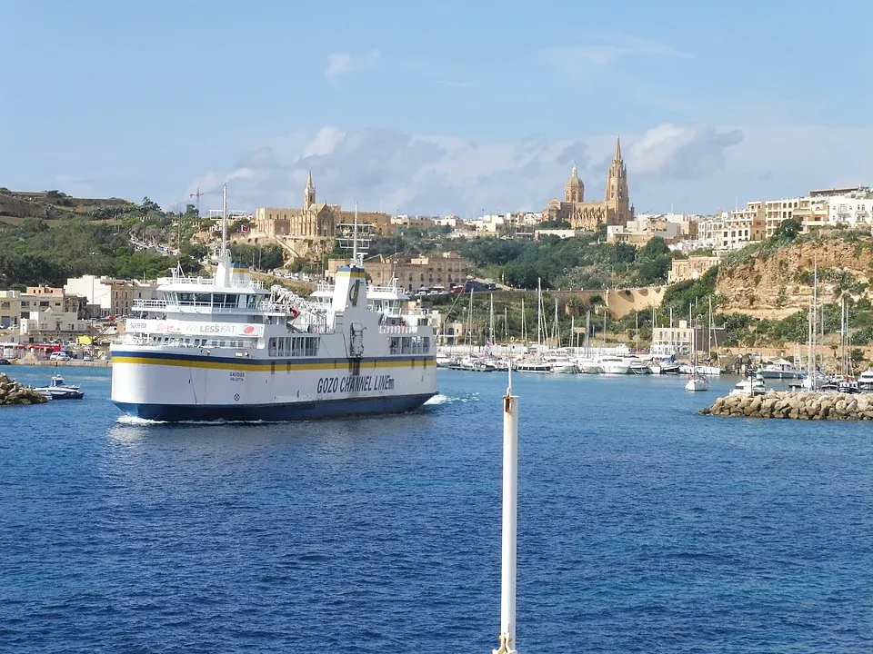Bejn il-Kmiemen Anchorage in Mġarr, Malta — photo 2