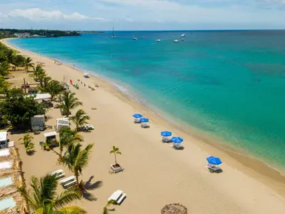 Pinney's Beach, anchorage in Cotton Ground, Saint Kitts and Nevis — photo 3