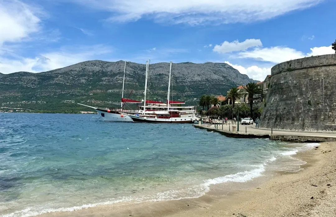 Uvala Velika, anchorage in Montenegro — photo 4