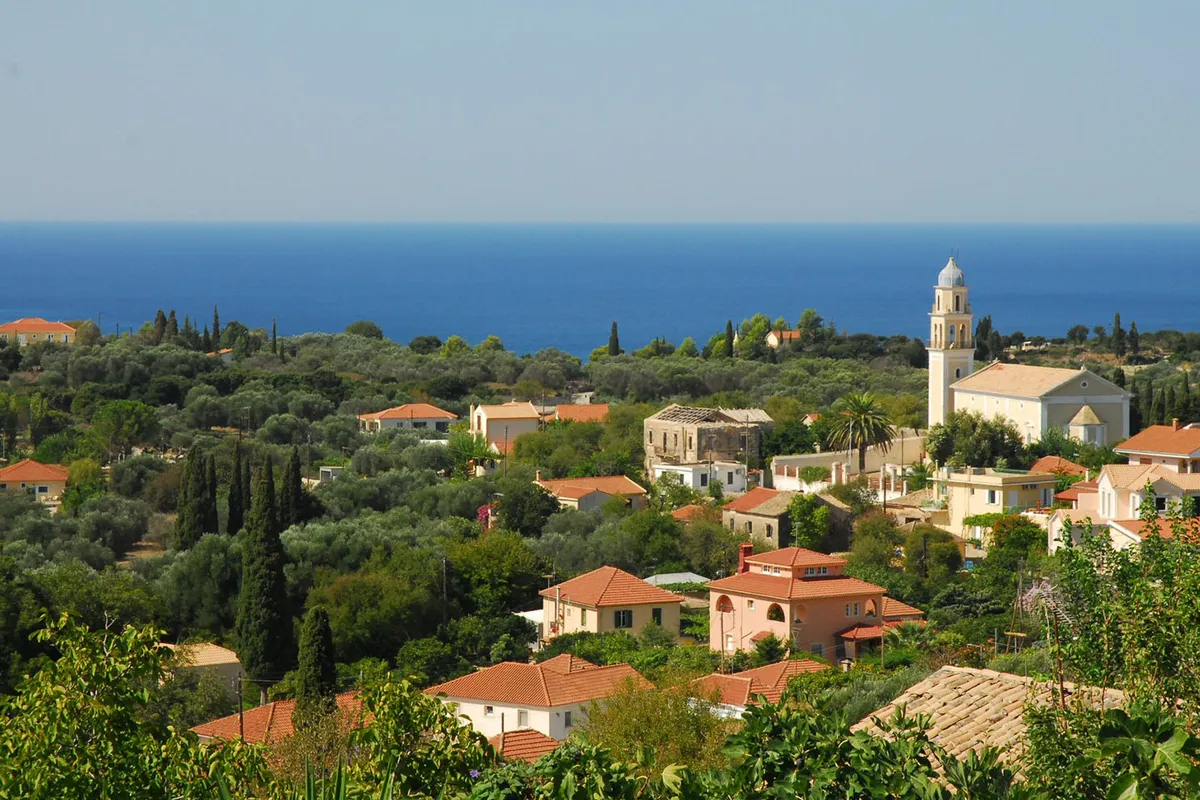 Spartias, stop in Svoronata, Greece — photo 8