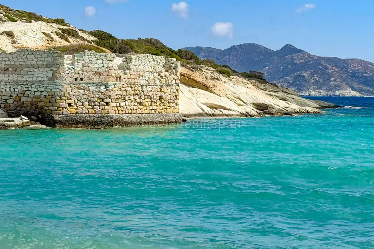Prasa (Agios Georgios), stop in Kimolos, Greece