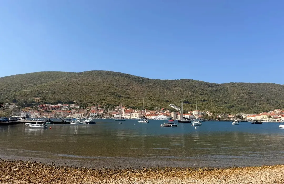 Uvala Parja, anchorage in Grad Vis, Croatia