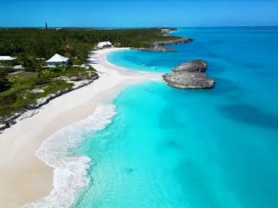 Monument Beach, stop in Exuma, Bahamas — photo 5