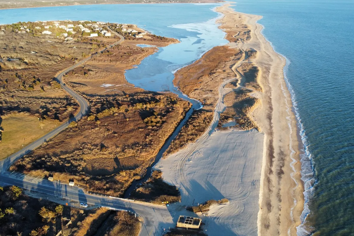 Chappaquiddick Beach, stop in United States — photo 3