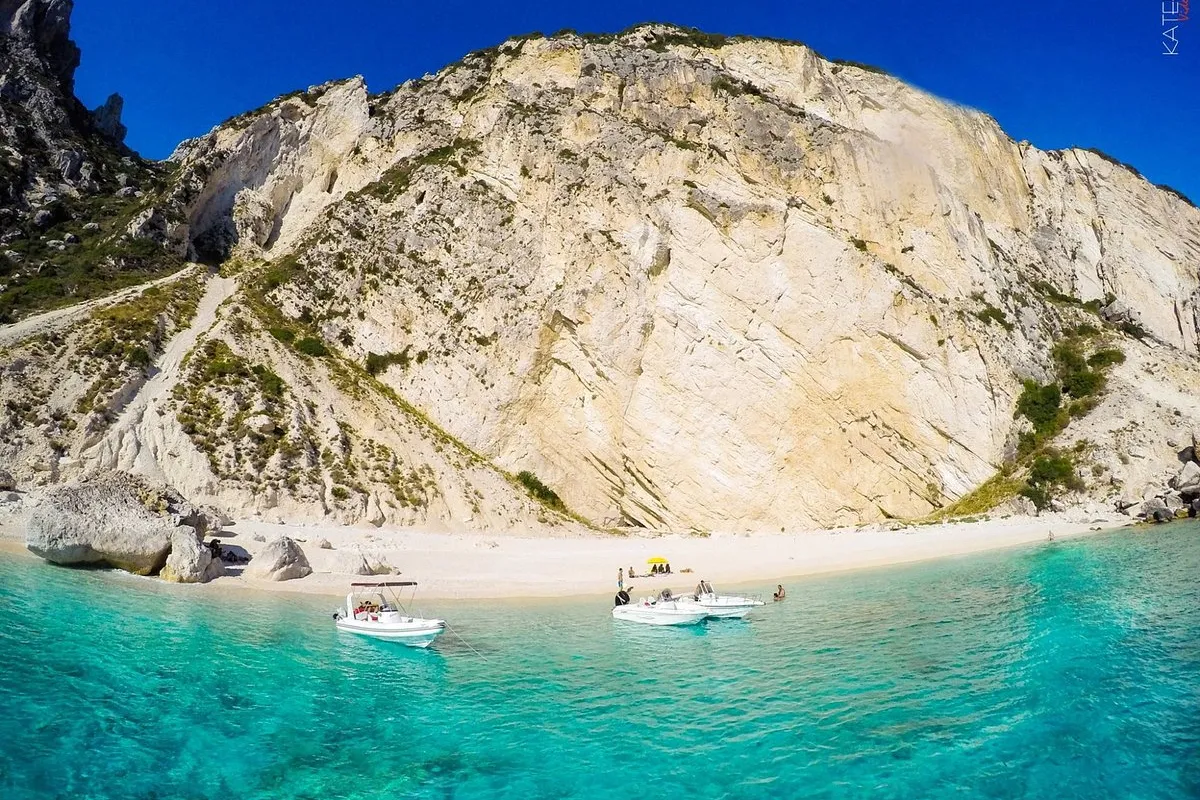 Aspri, stop in Greece — photo 4