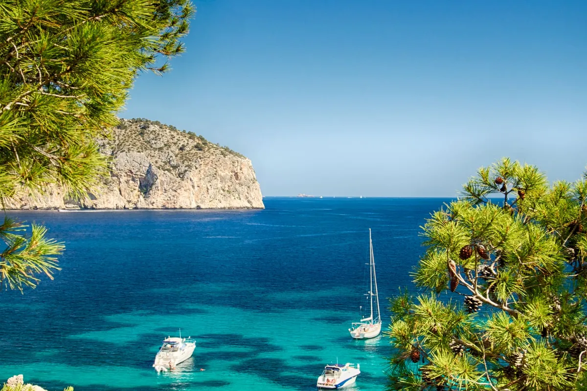 Cala Tuent, anchorage in Spain — photo 9