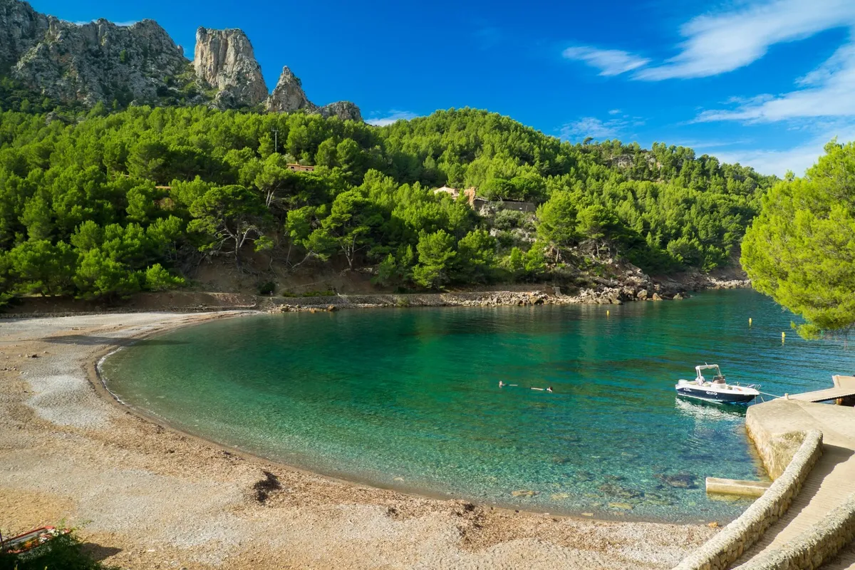 Cala Tuent, anchorage in Spain — photo 6