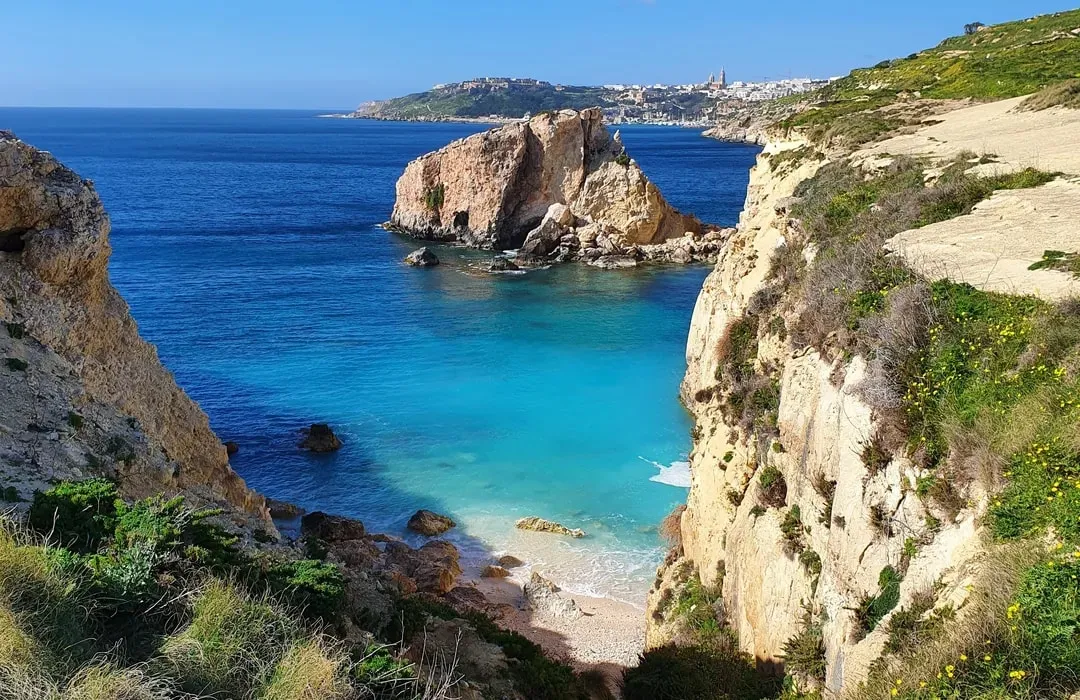 Il-Bajja tar-Ramla l-Ħamra Anchorage in Mġarr, Malta