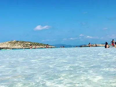 Platja de ses Salines, stop in Formentera, Spain — photo 2