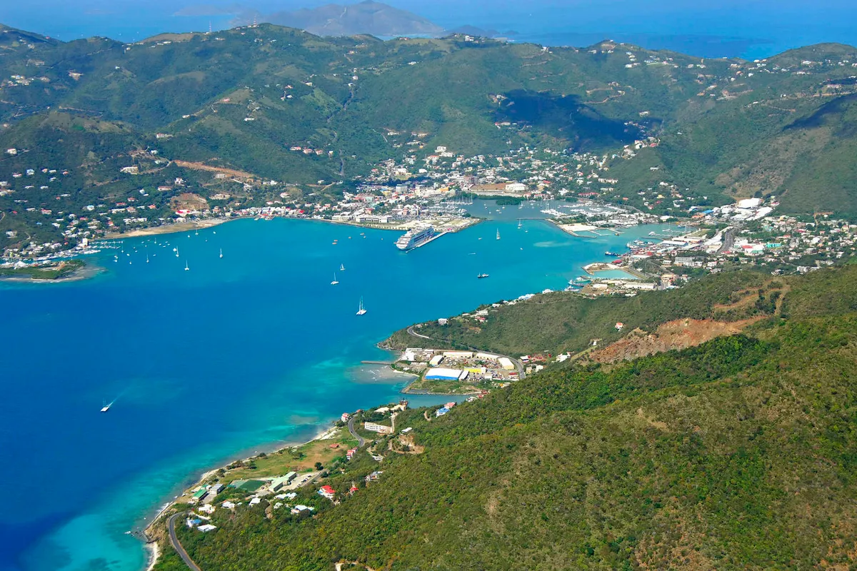 Garner Bay, anchorage in Road Town, British Virgin Islands — photo 5