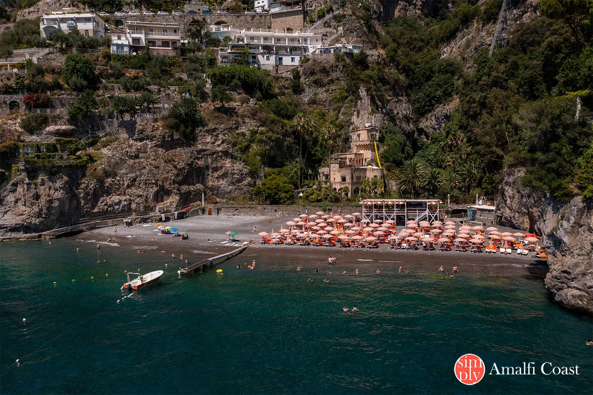 Laurito, stop in Arienzo, Italy — photo 4