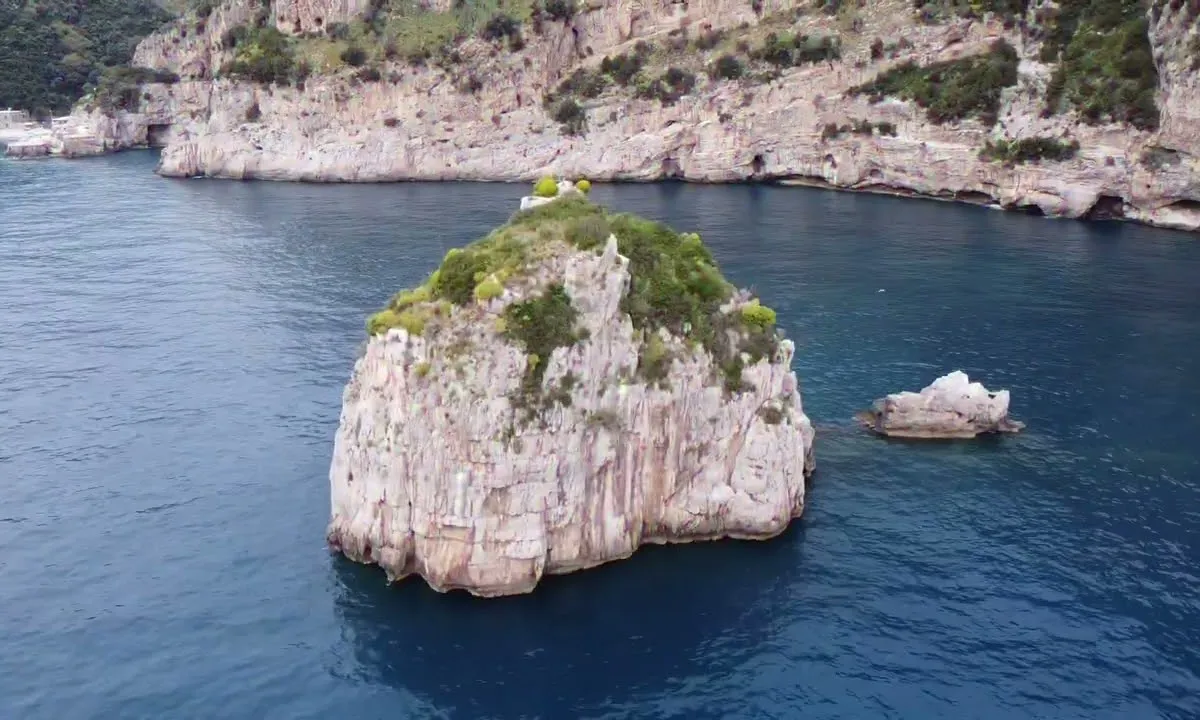 Scoglio Scruopolo Anchorage in Italy