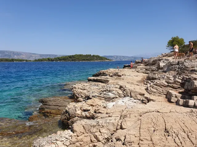 Paklena, stop in Jelsa, Croatia — photo 4