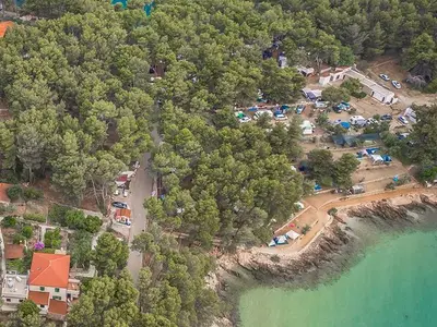 Paklena, stop in Jelsa, Croatia — photo 3