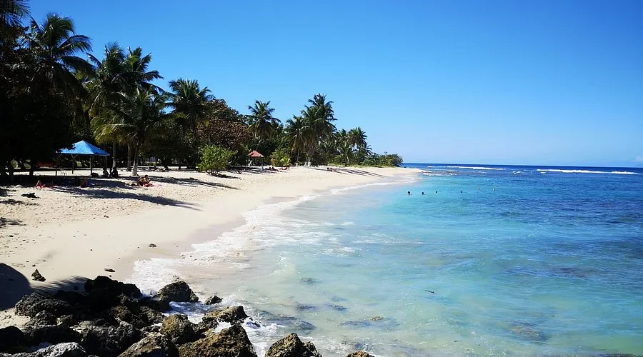Plage de la Chapelle, stop in France