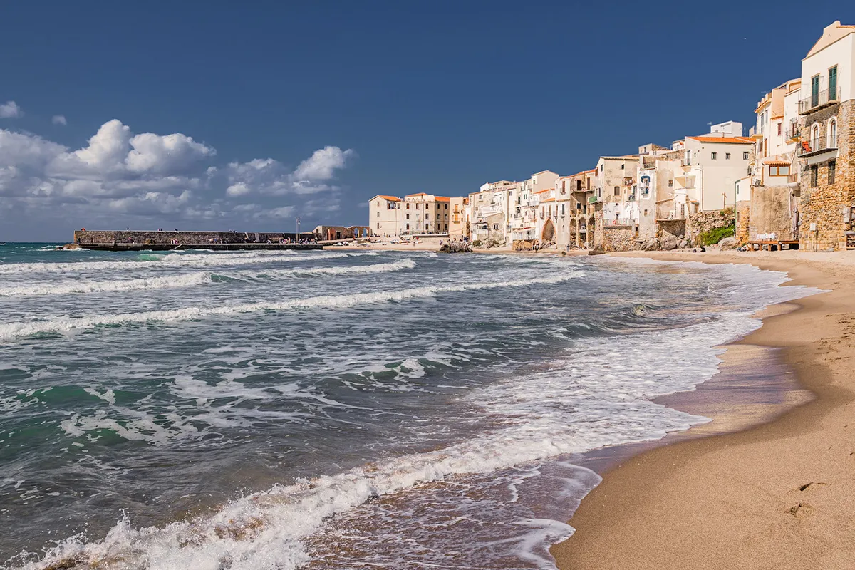 Spiaggia di Cefalù, stop in Cefalù, Italy — photo 4