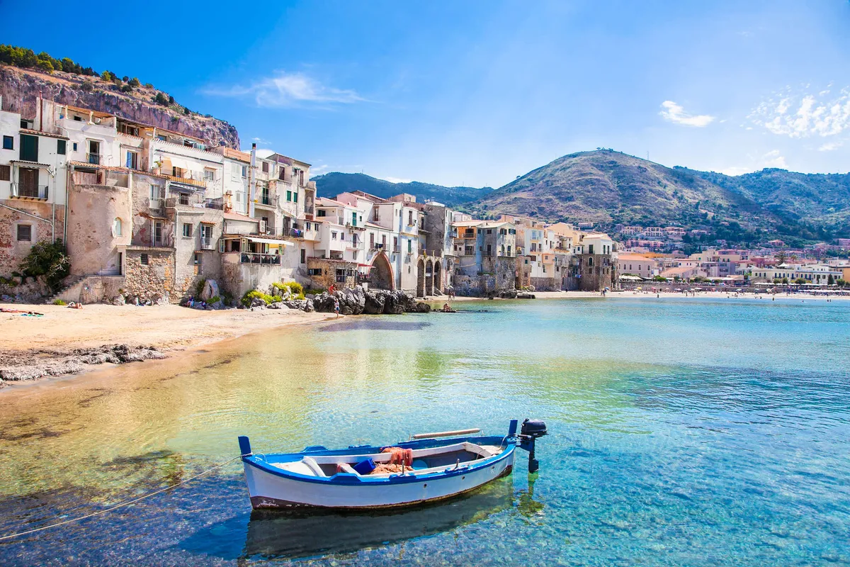 Spiaggia di Cefalù, stop in Cefalù, Italy — photo 9