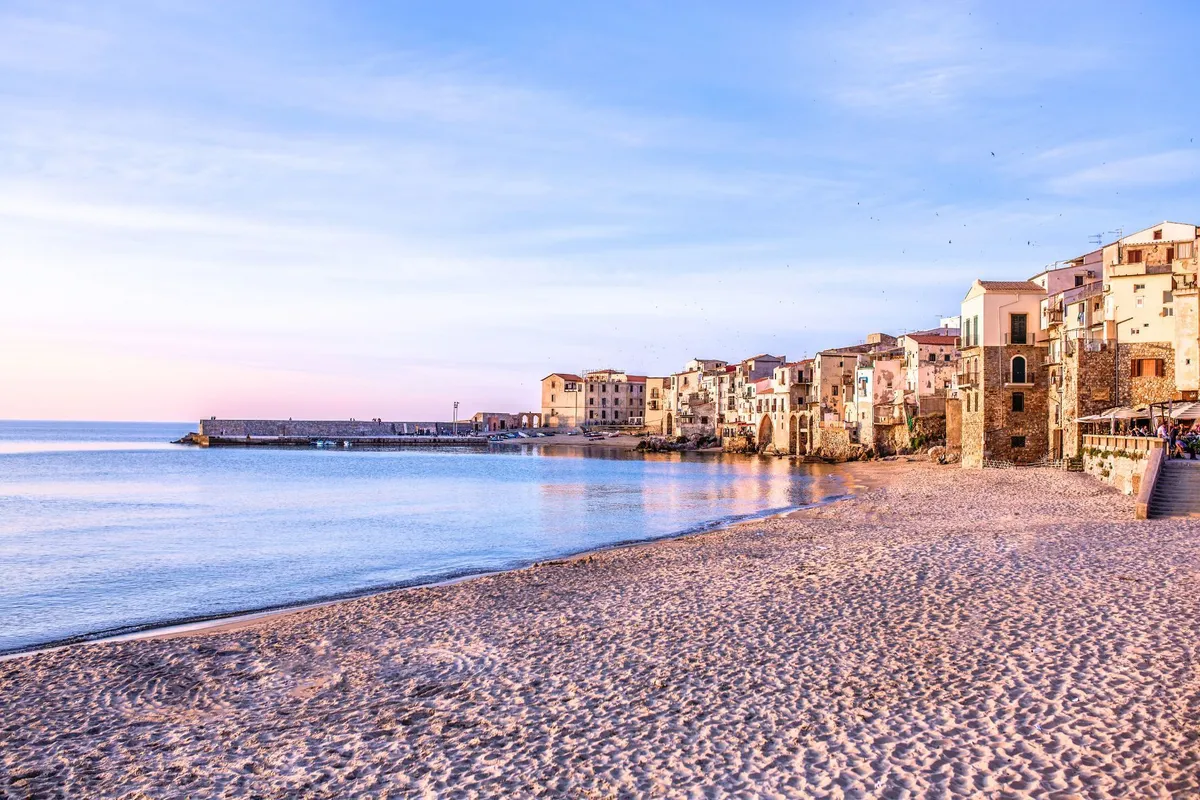 Spiaggia di Cefalù, stop in Cefalù, Italy — photo 6
