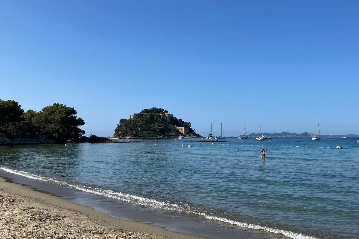 Plage de Cabasson, stop in France — photo 5