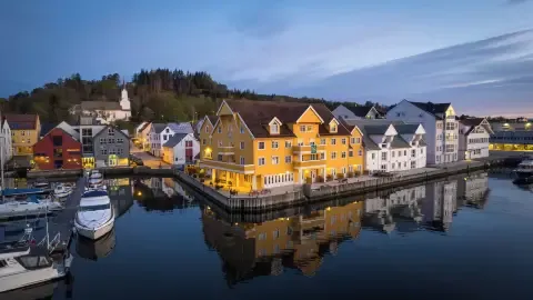 Flora, stop in Florø, Norway — photo 4