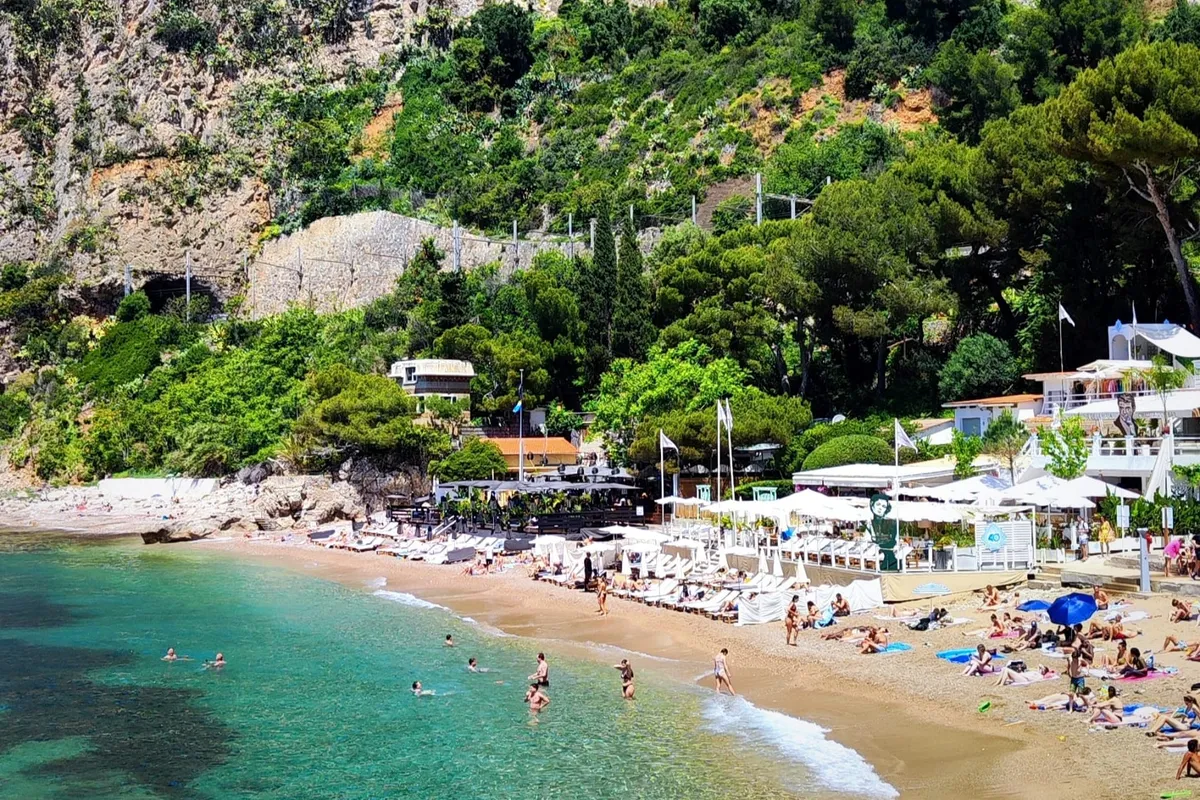 Plage de la Mala, stop — photo 4