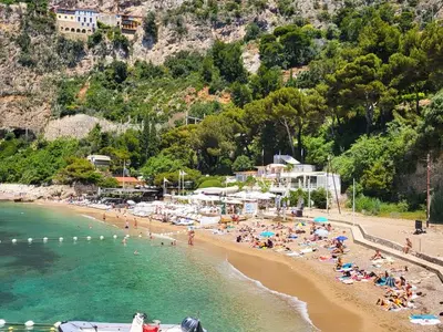 Plage de la Mala, stop — photo 3