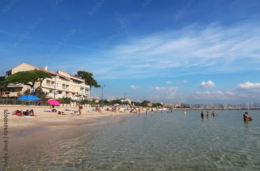 Plage Bona, stop in Hyères, France — photo 7