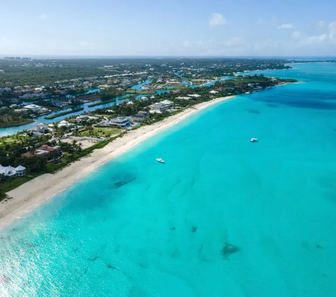 Old Fort Bay Island, stop in New Providence, Bahamas