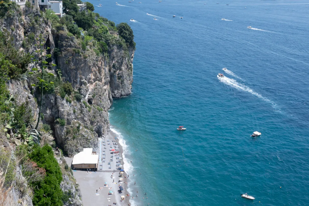 Spiaggia Duoglio, stop in Italy