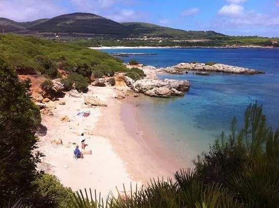 a cala di u Lazarettu, anchorage in France