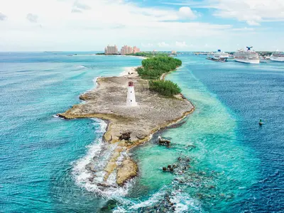 Johnston Beach, stop in New Providence, Bahamas — photo 5