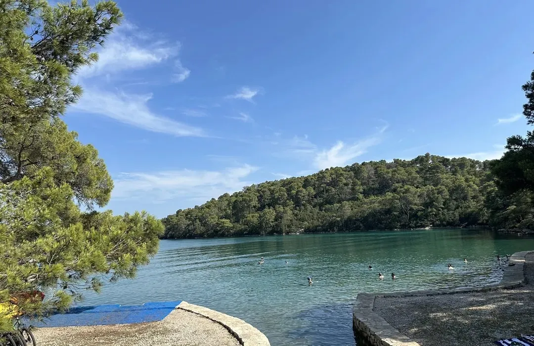 Uvala Pomena, anchorage in Croatia