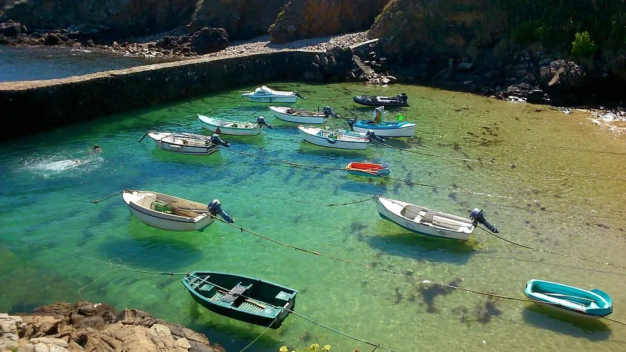 Anse des Vieilles, anchorage in L'Île-d'Yeu, France — photo 6