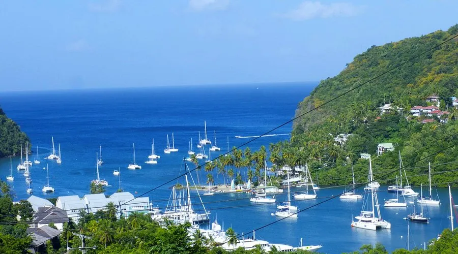 Baie Blanche, anchorage in Marigot, France — photo 7