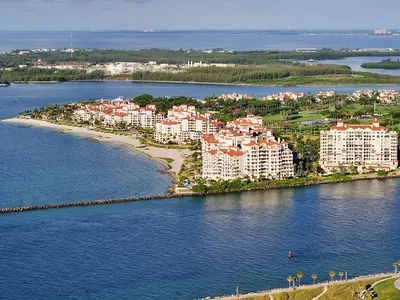 Fisher Island, stop in United States — photo 4